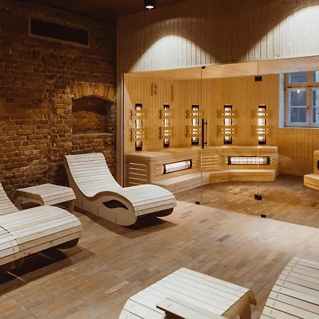 Arche Dwor Uphagena 4*