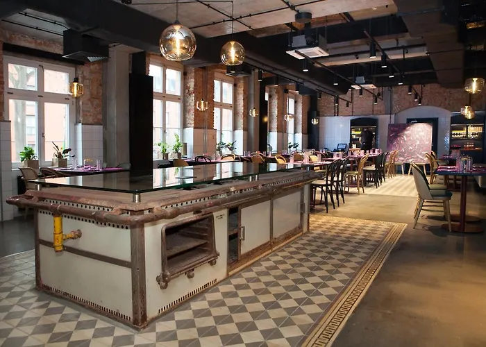 Arche Dwór Uphagena 4*