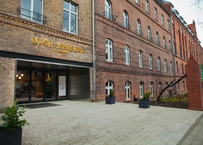 Arche Dwor Uphagena Aparthotel