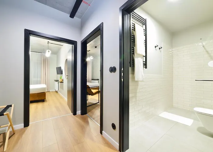 Arche Dwór Uphagena Hotel apartamentowy 4*