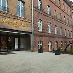 Arche Dwor Uphagena 아파트호텔