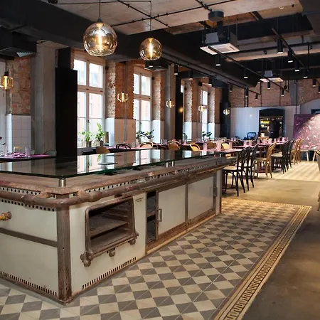 Arche Dwor Uphagena 4*