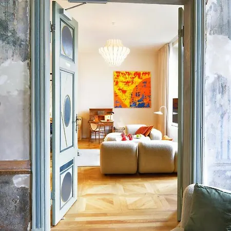Arche Dwor Uphagena 4*