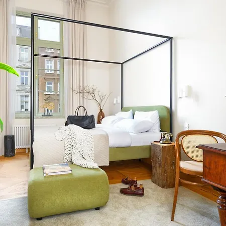 Arche Dwor Uphagena 4*