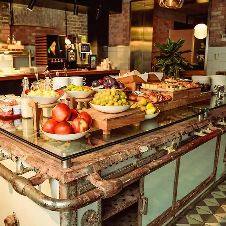 Lägenhetshotell Arche Dwor Uphagena 4*