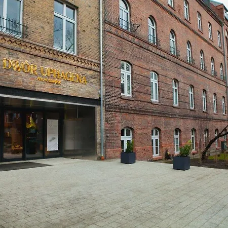 Arche Dwor Uphagena Apartmanhotel
