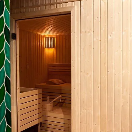 Dwór Uphagena Arche 4*