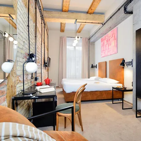 Arche Dwor Uphagena Aparthotel