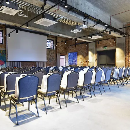 Arche Dwor Uphagena Gdańsk