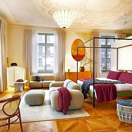 Arche Dwor Uphagena Apart Otel 4*