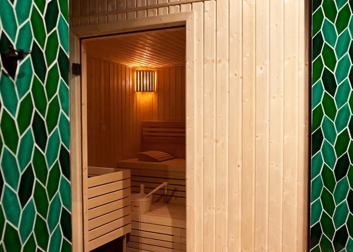 Arche Dwór Uphagena 4*