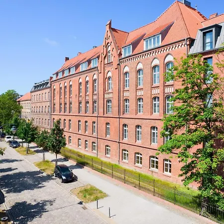 Lägenhetshotell Arche Dwor Uphagena