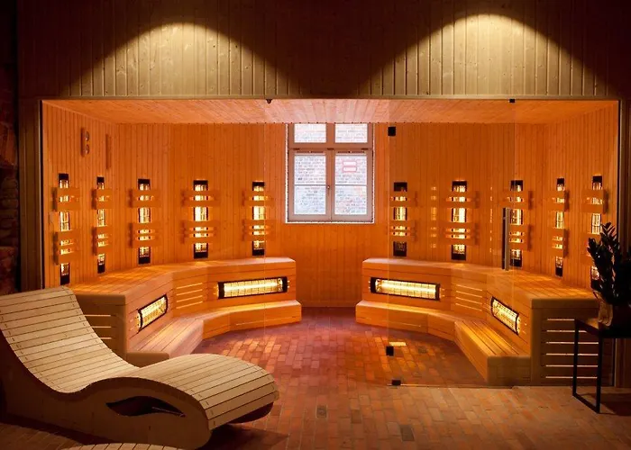 Lägenhetshotell Arche Dwor Uphagena 4*